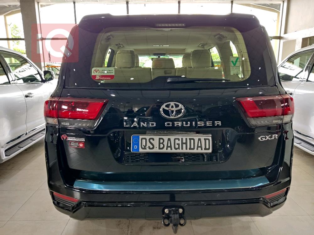 تۆیۆتا لاند کروزەر